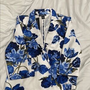 Blue Flower Blazer/New with Tag Size Large